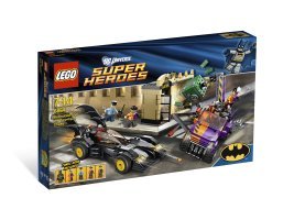 6864 - The Batmobile and the Two-Face Chase