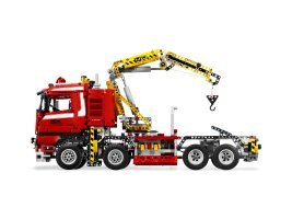 8258 - Crane Truck