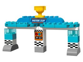 10857 - Piston Cup Race