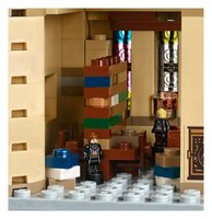 71043 - Hogwarts™ Castle