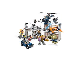 76131 - Avengers Compound Battle